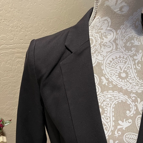 Apt 9 like new blazer - Picture 3 of 4